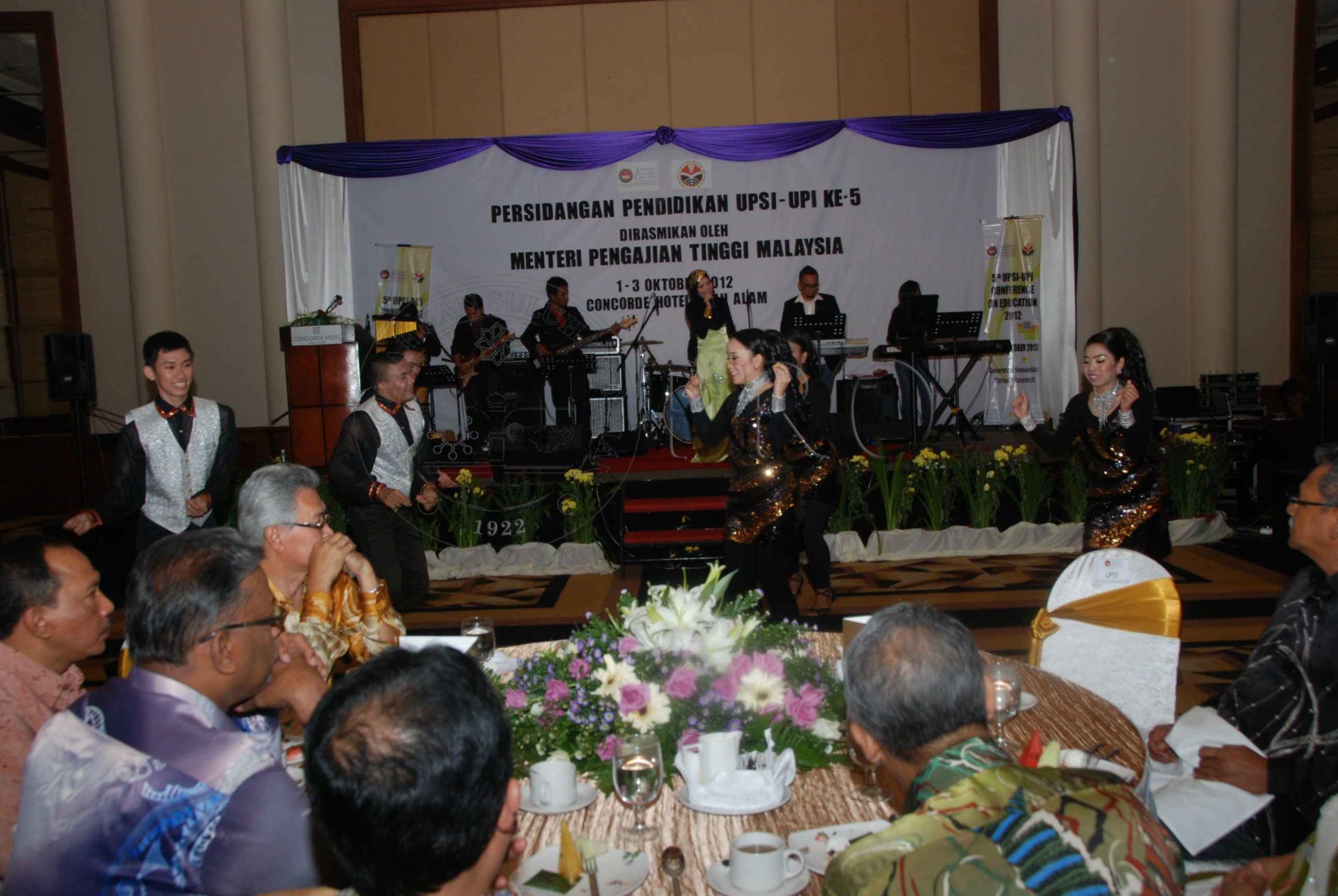 PRO 12 120 upi DSC 6140